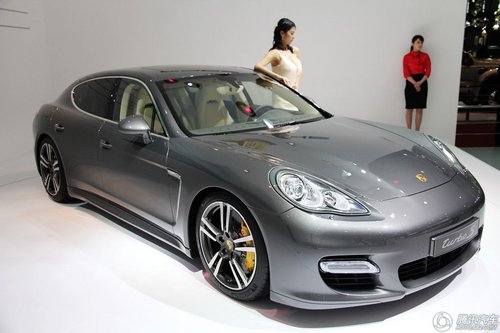 保时捷Panamera Turbo S 